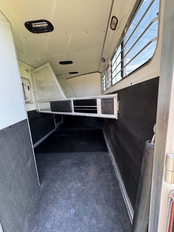 Used Horse Trailers for Sale