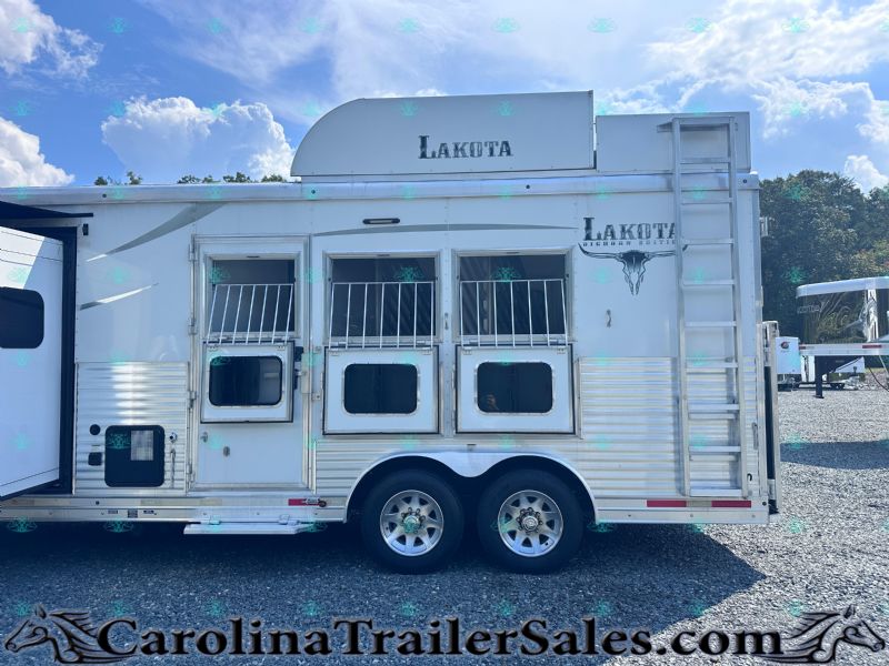 Used Horse Trailers for Sale