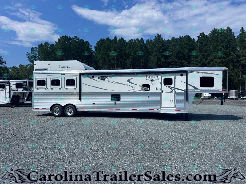 Used Horse Trailers for Sale