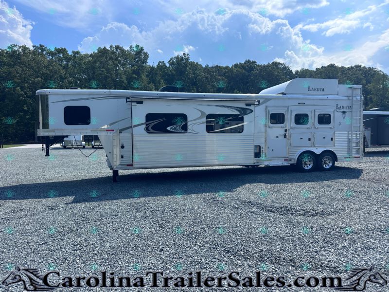 Used Horse Trailers for Sale