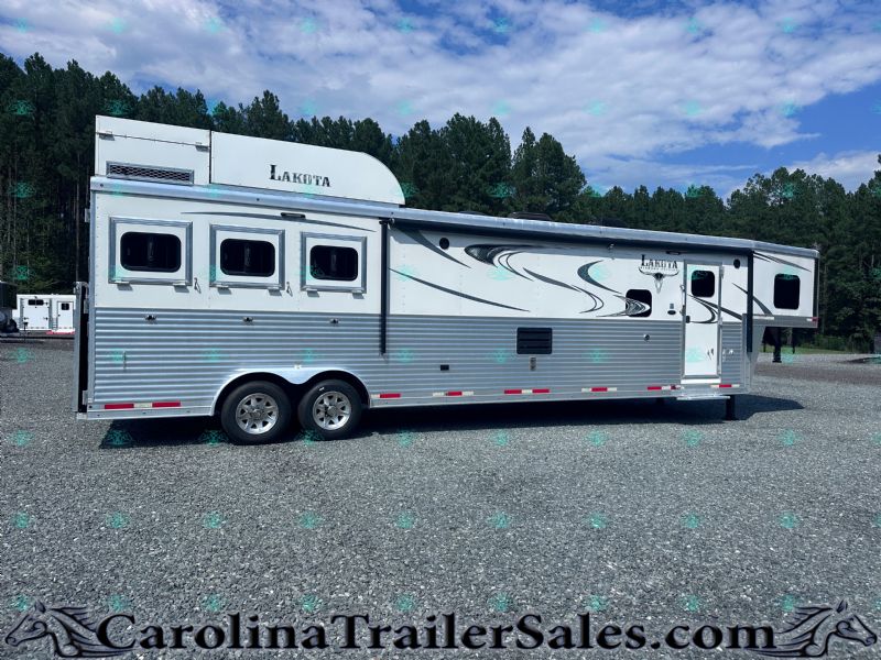 Used Horse Trailers for Sale