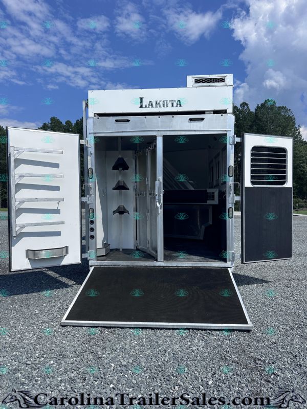 Used Horse Trailers for Sale