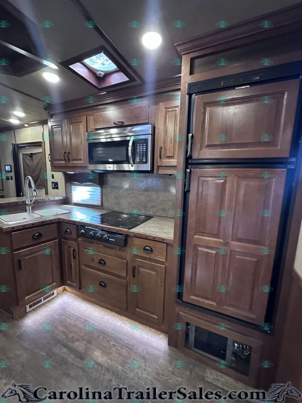 Used Horse Trailers for Sale