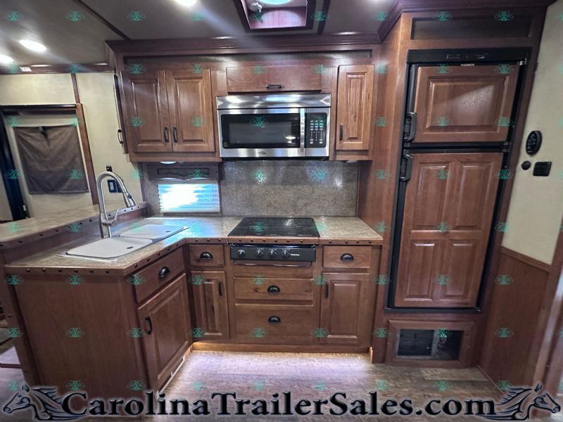 Used Horse Trailers for Sale