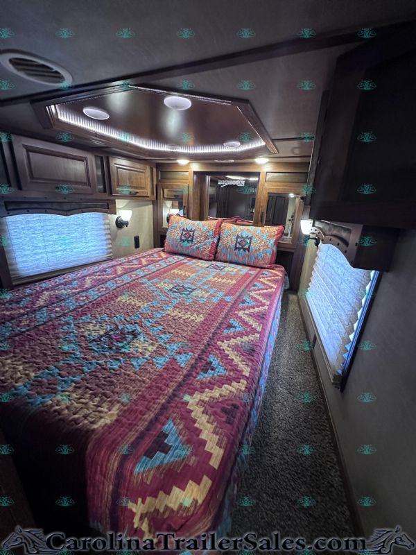 Used Horse Trailers for Sale