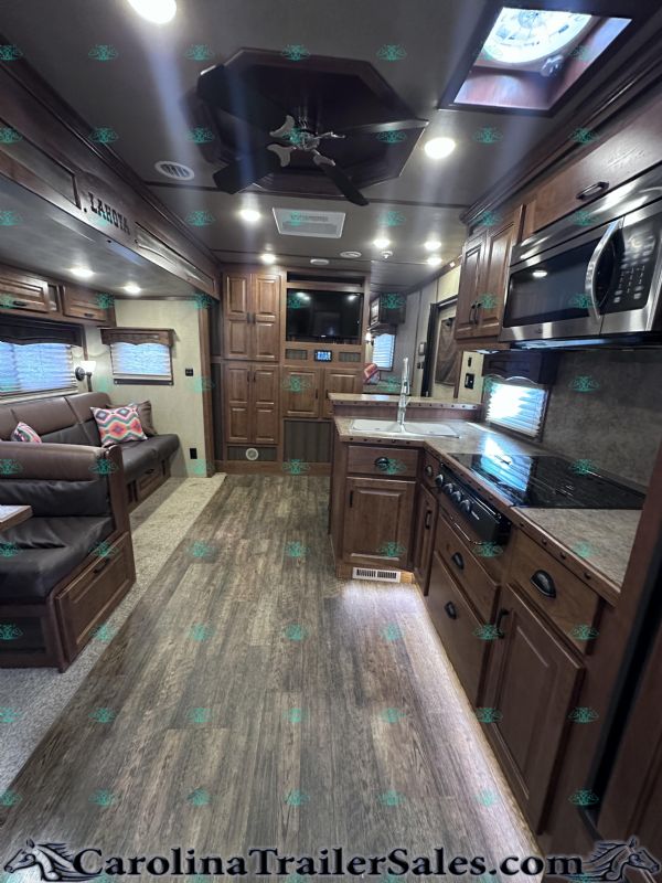 Used Horse Trailers for Sale