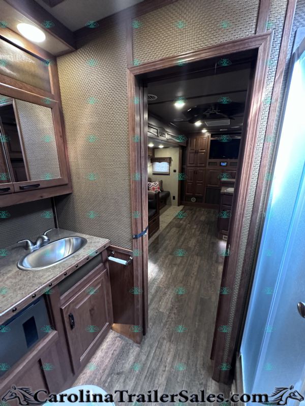 Used Horse Trailers for Sale