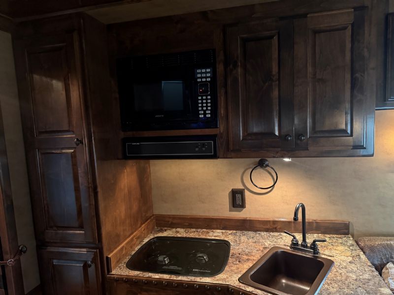 Used Horse Trailers for Sale
