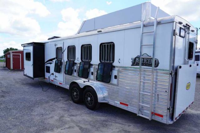 Used Horse Trailers for Sale