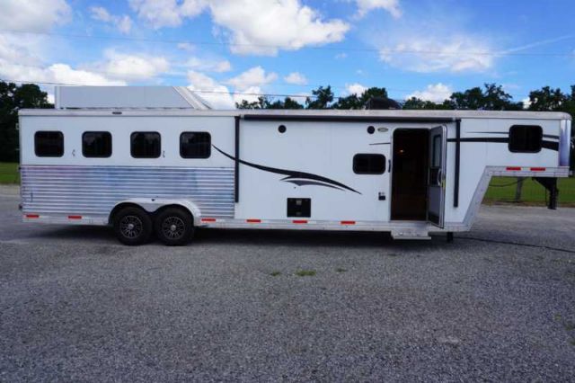 Used Horse Trailers for Sale