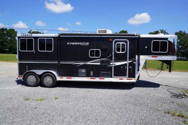 Used Horse Trailers for Sale