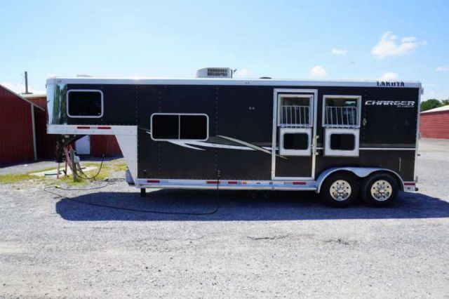 Used Horse Trailers for Sale