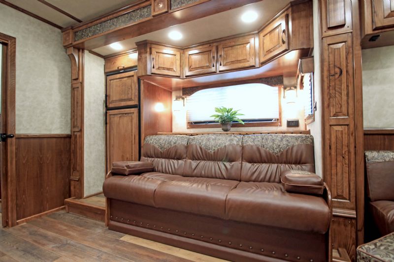 Used Horse Trailers for Sale
