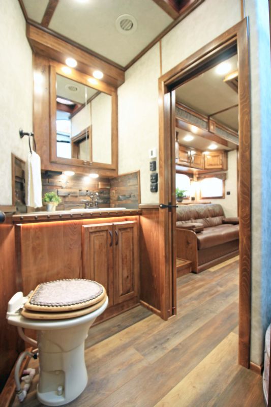 Used Horse Trailers for Sale