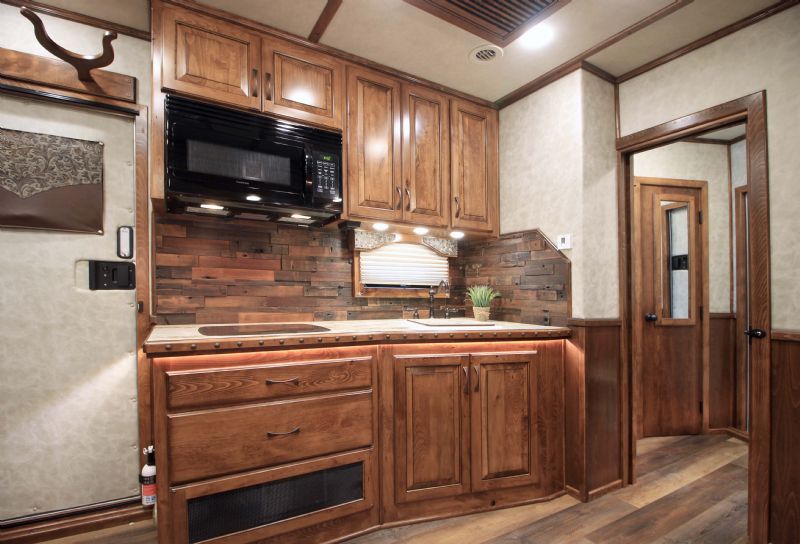 Used Horse Trailers for Sale
