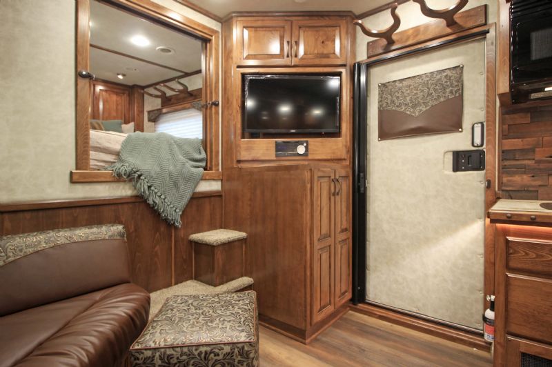 Used Horse Trailers for Sale