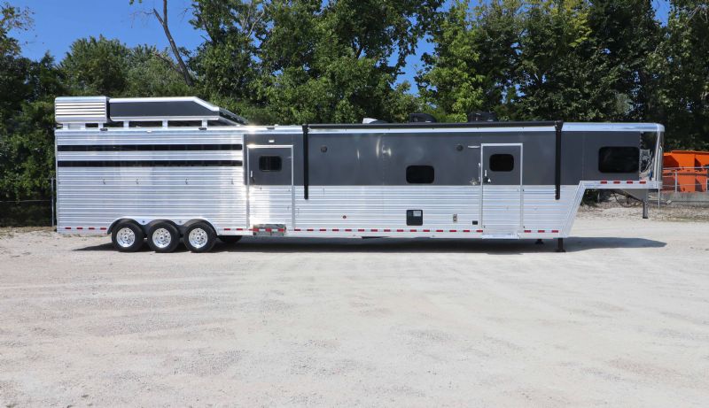 Used Horse Trailers for Sale