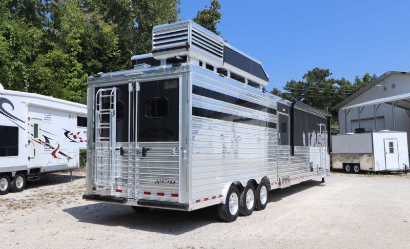 Used Horse Trailers for Sale