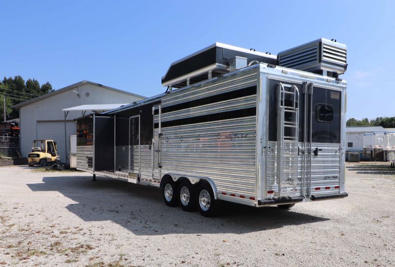 Used Horse Trailers for Sale