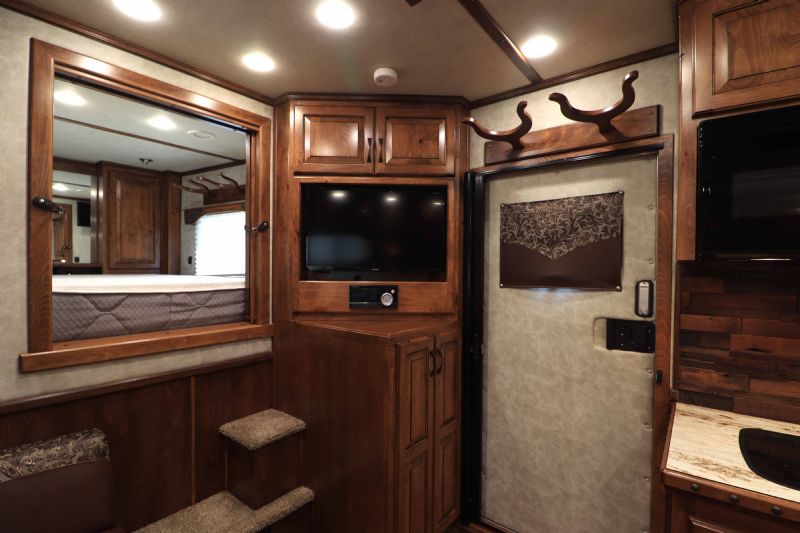 Used Horse Trailers for Sale