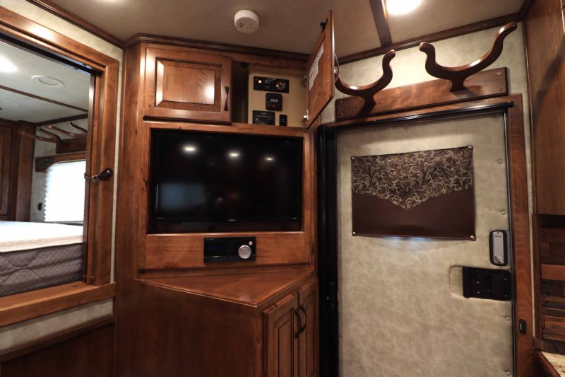 Used Horse Trailers for Sale