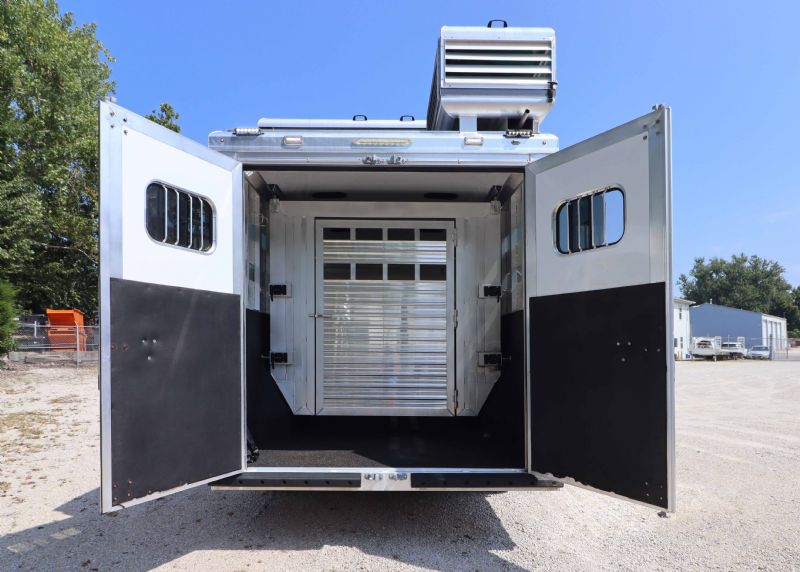 Used Horse Trailers for Sale