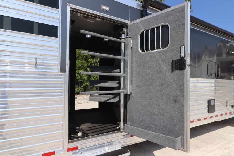Used Horse Trailers for Sale