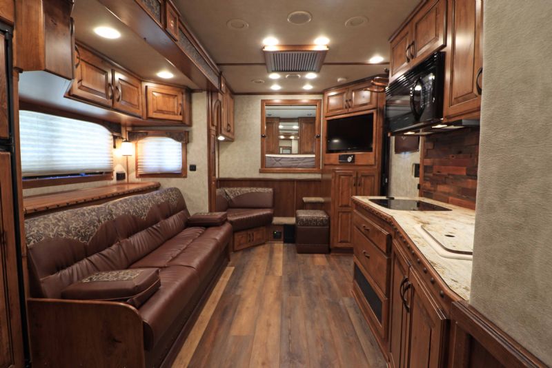 Used Horse Trailers for Sale