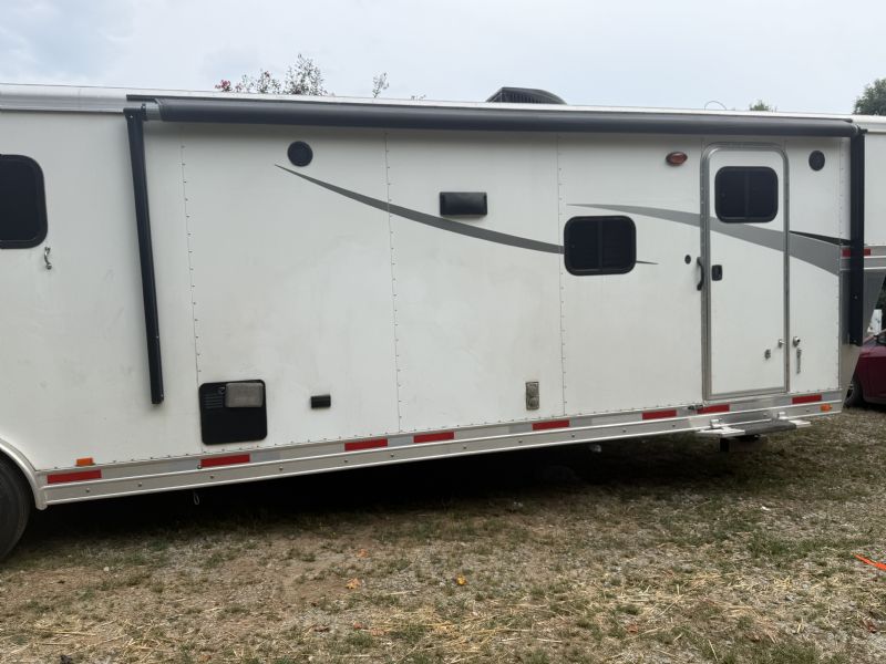 Used Horse Trailers for Sale