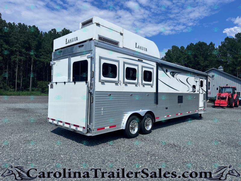 Used Horse Trailers for Sale