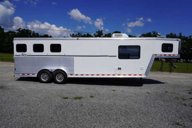 Used Horse Trailers for Sale