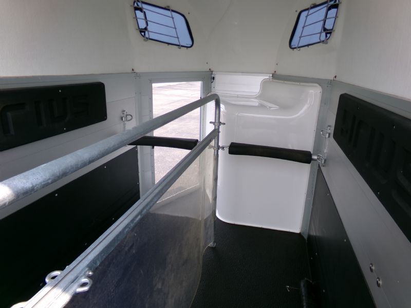 Used Horse Trailers for Sale