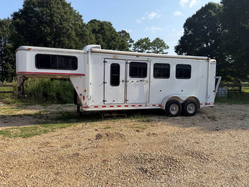 Used Horse Trailers for Sale