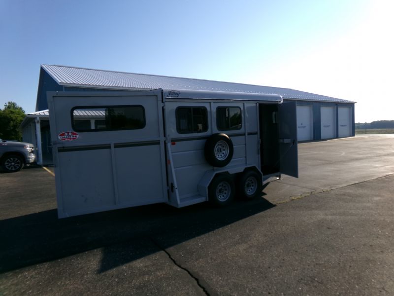 Used Horse Trailers for Sale