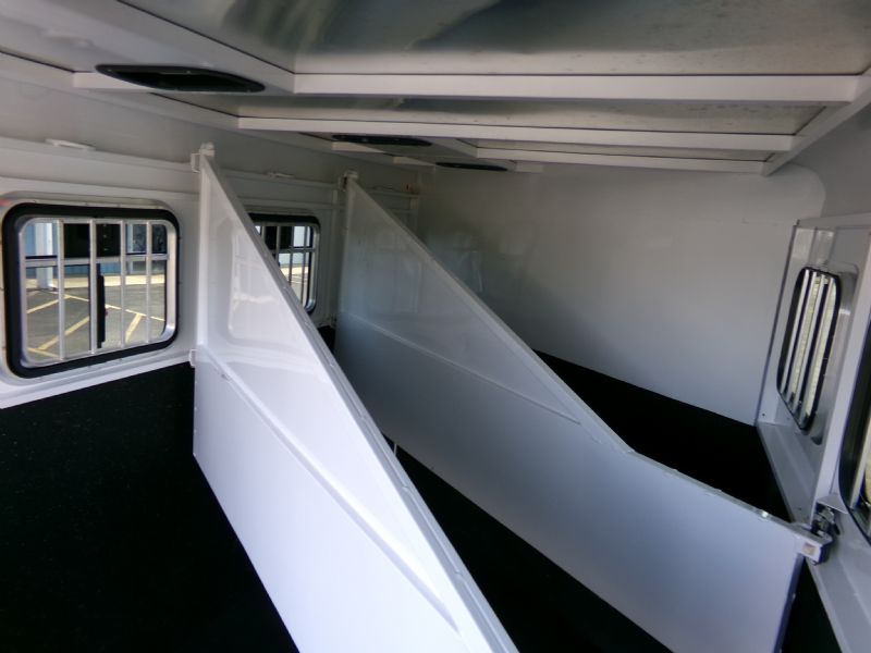 Used Horse Trailers for Sale