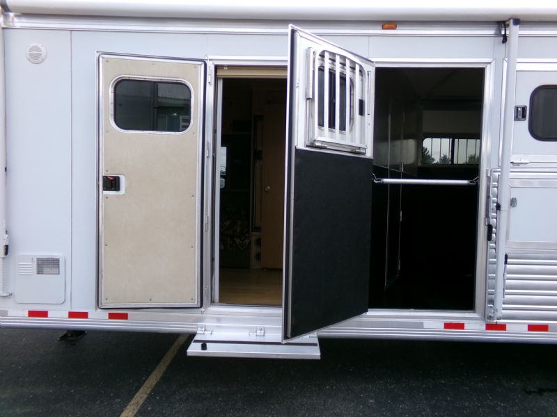 Used Horse Trailers for Sale