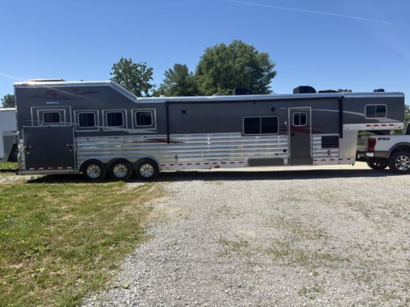 Used Horse Trailers for Sale