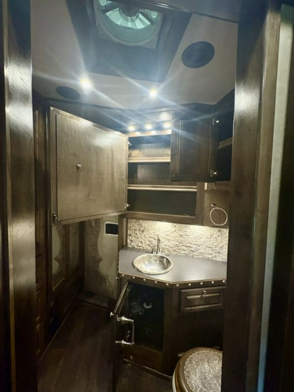 Used Horse Trailers for Sale