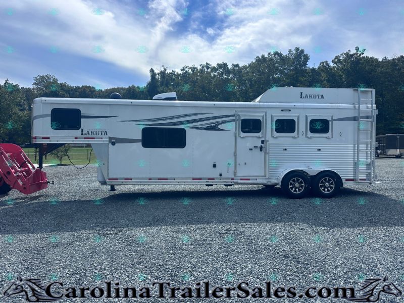Used Horse Trailers for Sale