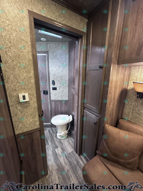 Used Horse Trailers for Sale