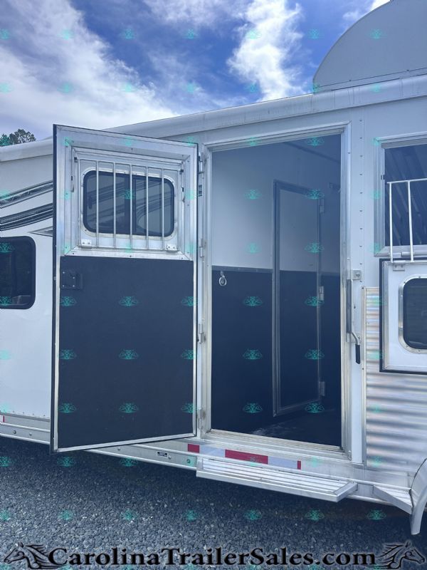 Used Horse Trailers for Sale