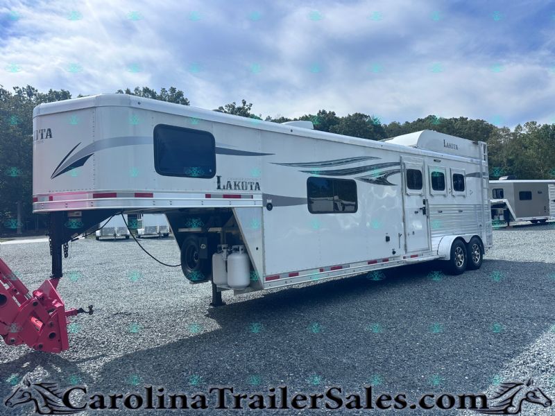 Used Horse Trailers for Sale