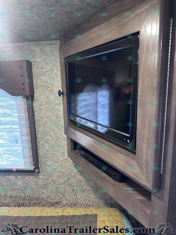 Used Horse Trailers for Sale