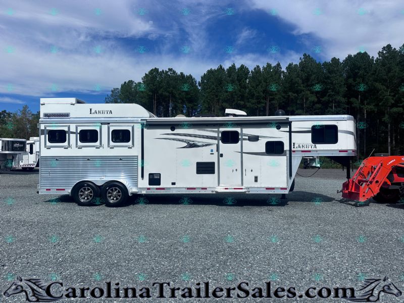 Used Horse Trailers for Sale