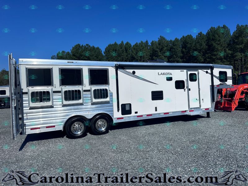 Used Horse Trailers for Sale
