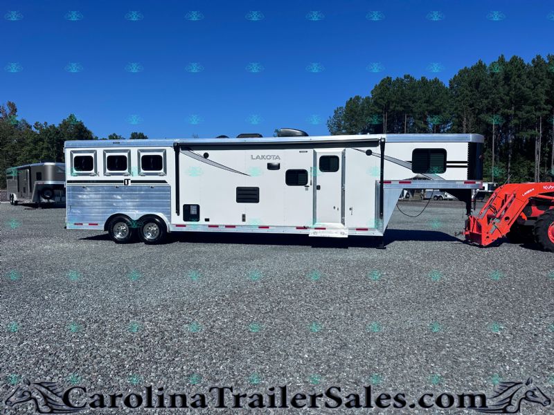 Used Horse Trailers for Sale