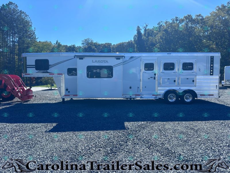 Used Horse Trailers for Sale