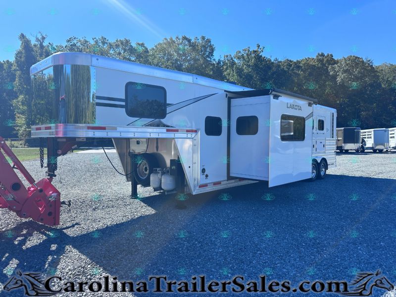 Used Horse Trailers for Sale