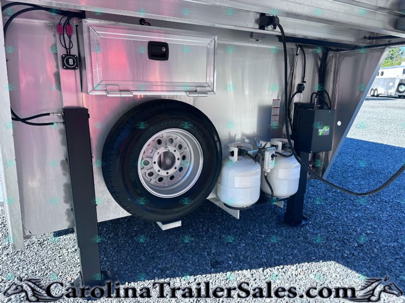 Used Horse Trailers for Sale