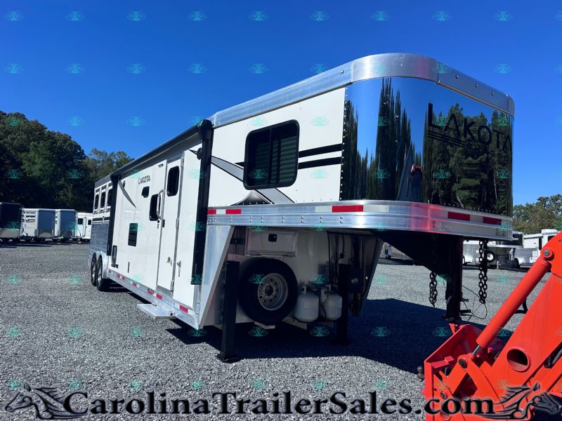 Used Horse Trailers for Sale